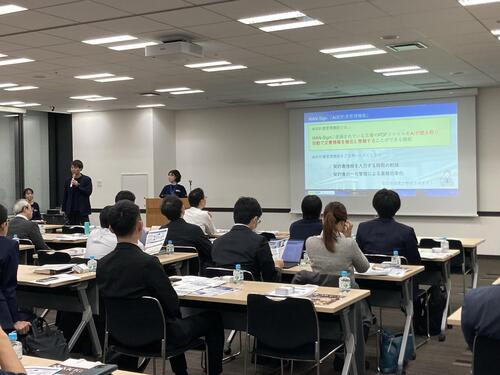 ④NXWA_登壇2.jpg